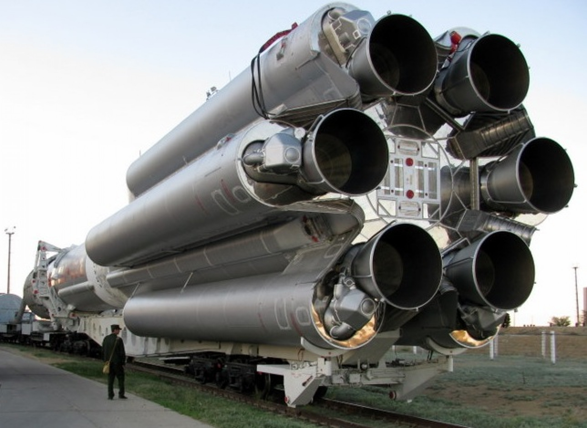Propulsion technology: The rise of the commercialization of space Propulsion technology: The rise of the commercialization of space