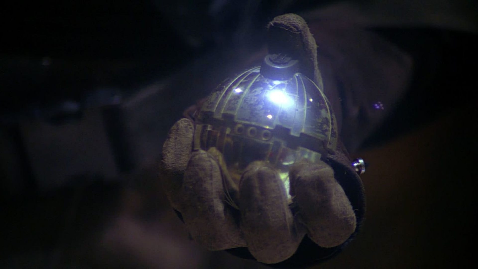 What would it take to make some of the most famous sci-fi weapons? What would it take to make some of the most famous sci-fi weapons?