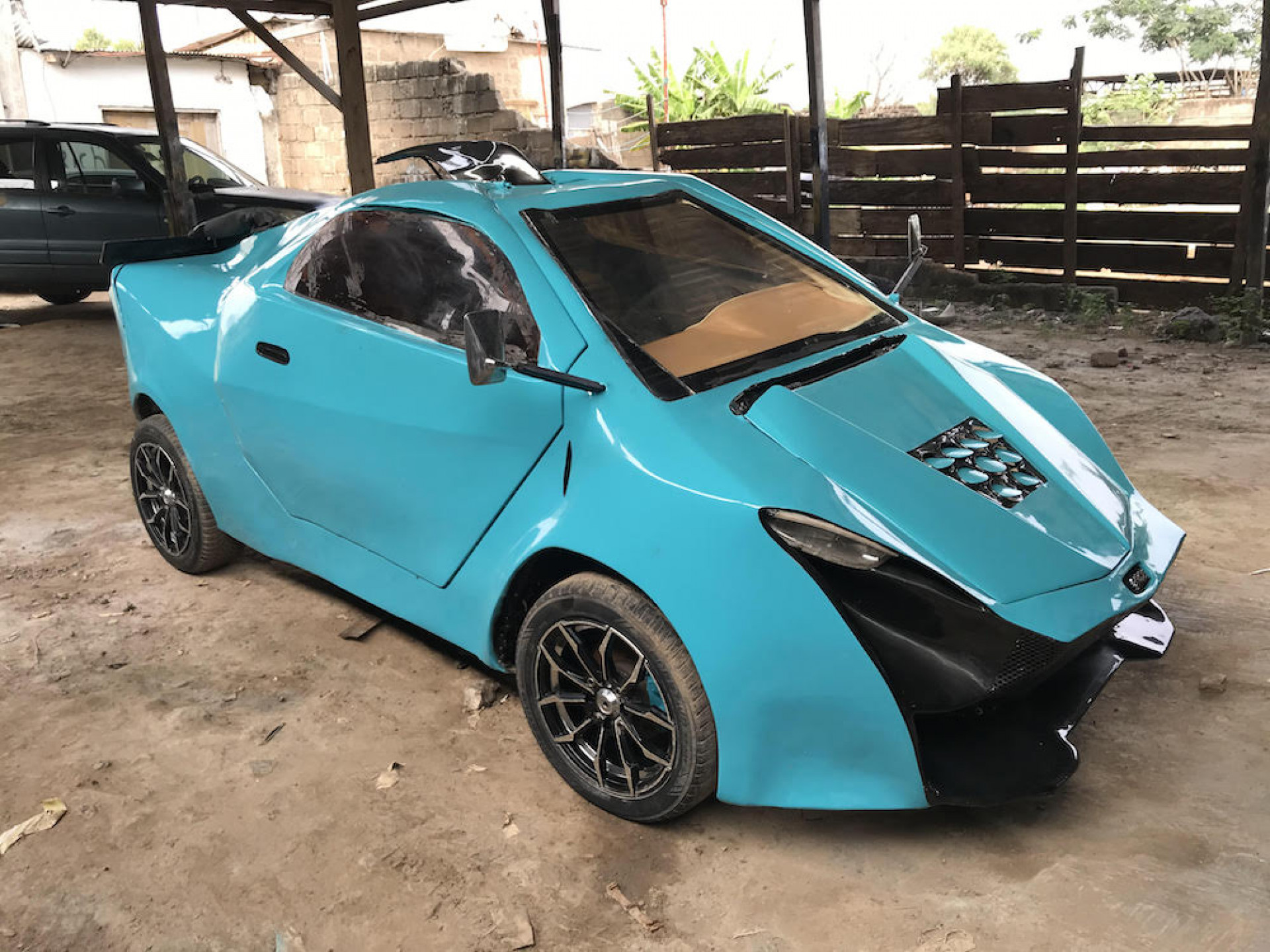 Ghanaian prodigy's $3,000 DIY car made mainly out of scrap metal parts Ghanaian prodigy's $3,000 DIY car made mainly out of scrap metal parts