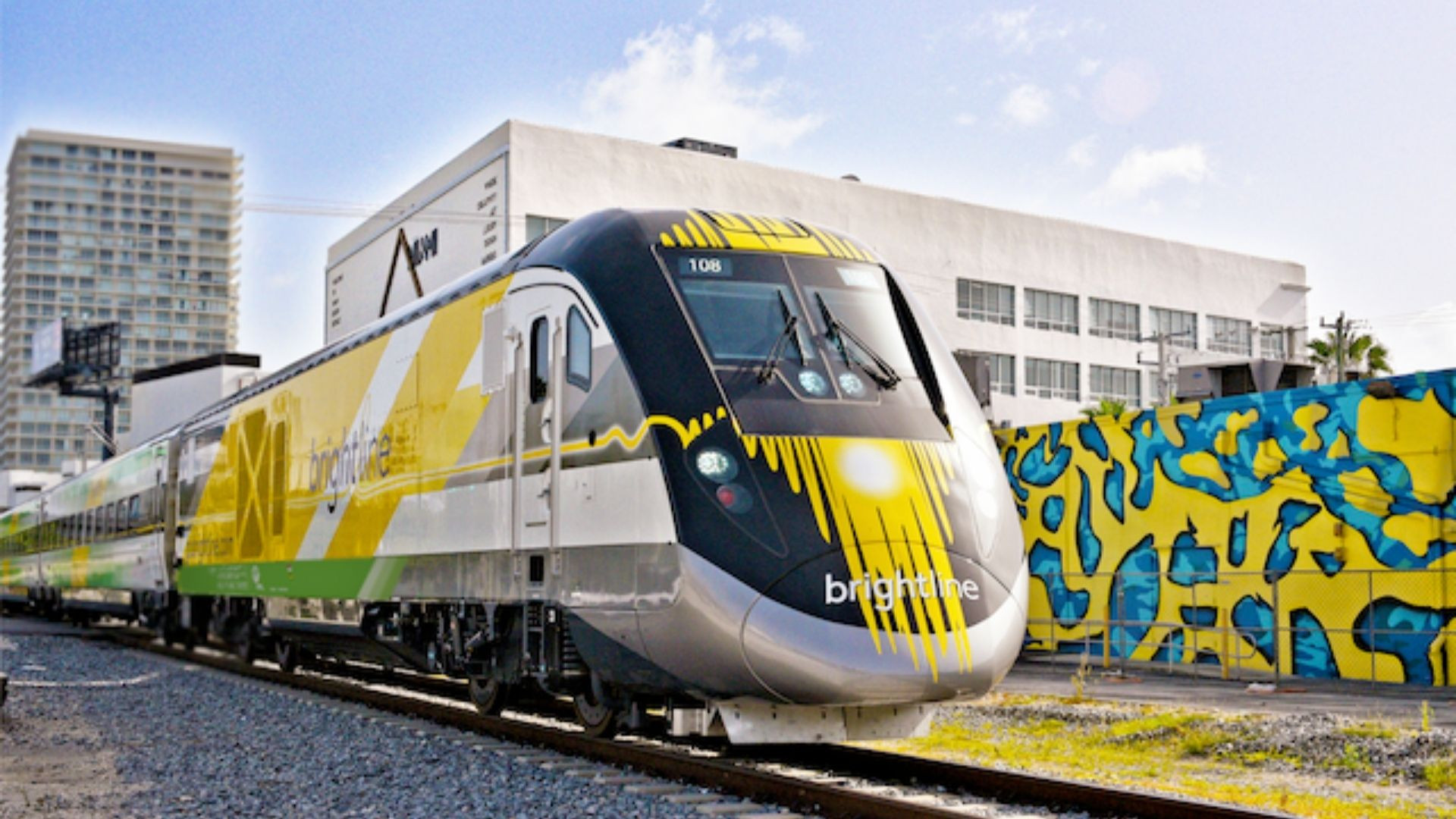 Starlink on rails: US rail line becomes first to host space-based ...