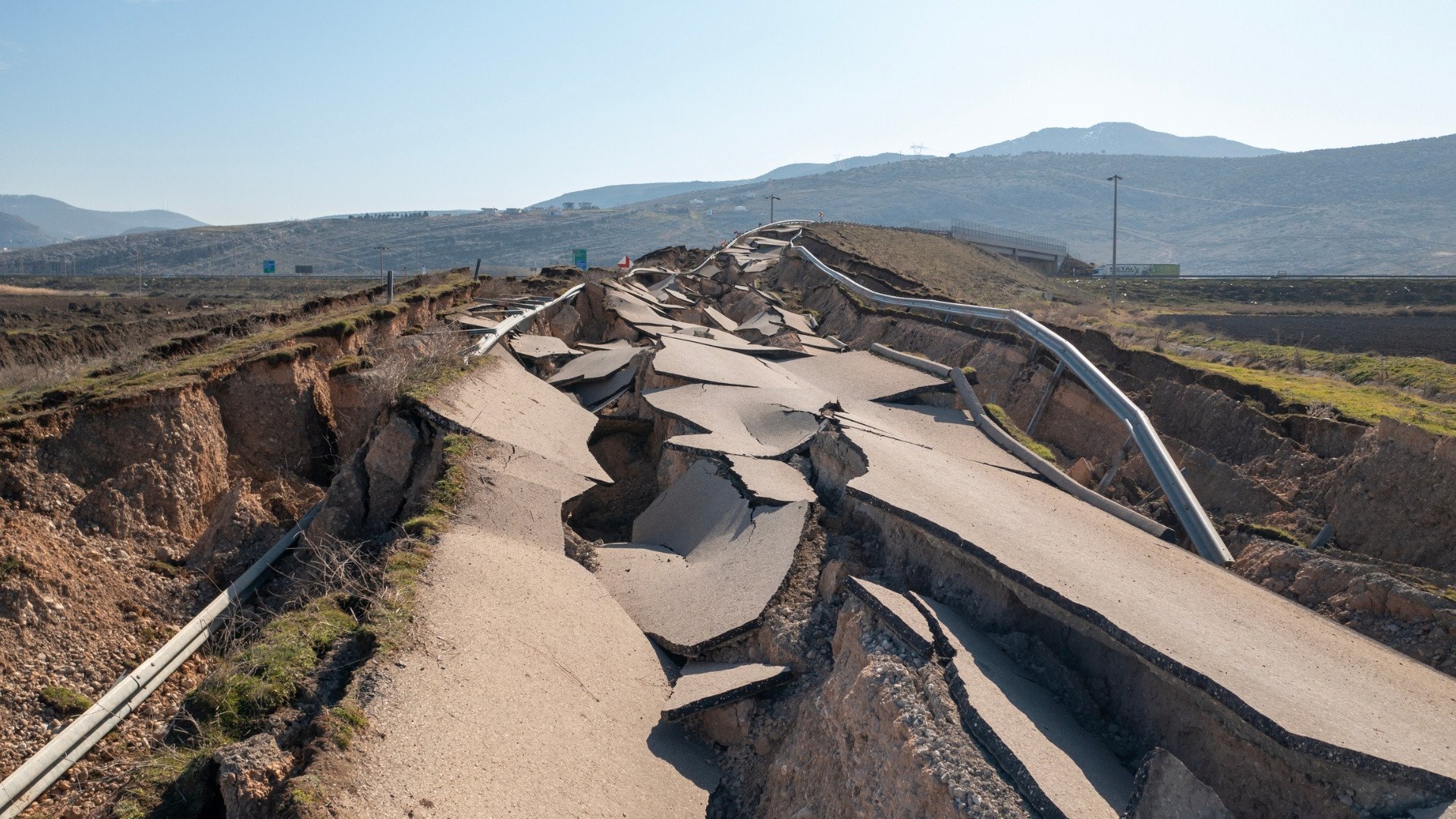 8 hour earthquake
