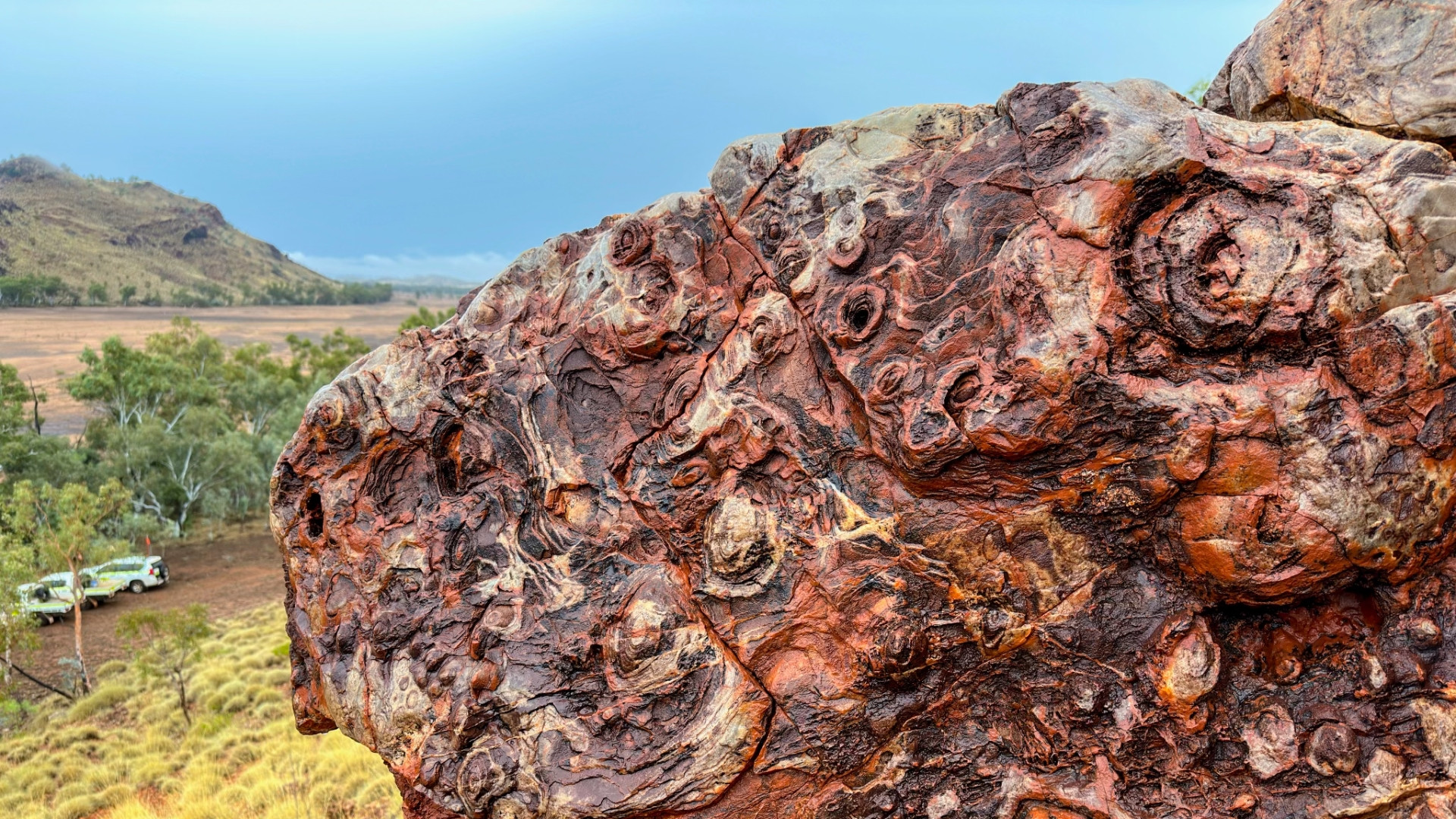Australia's billion-year-old rocks are leading Mars life hunt