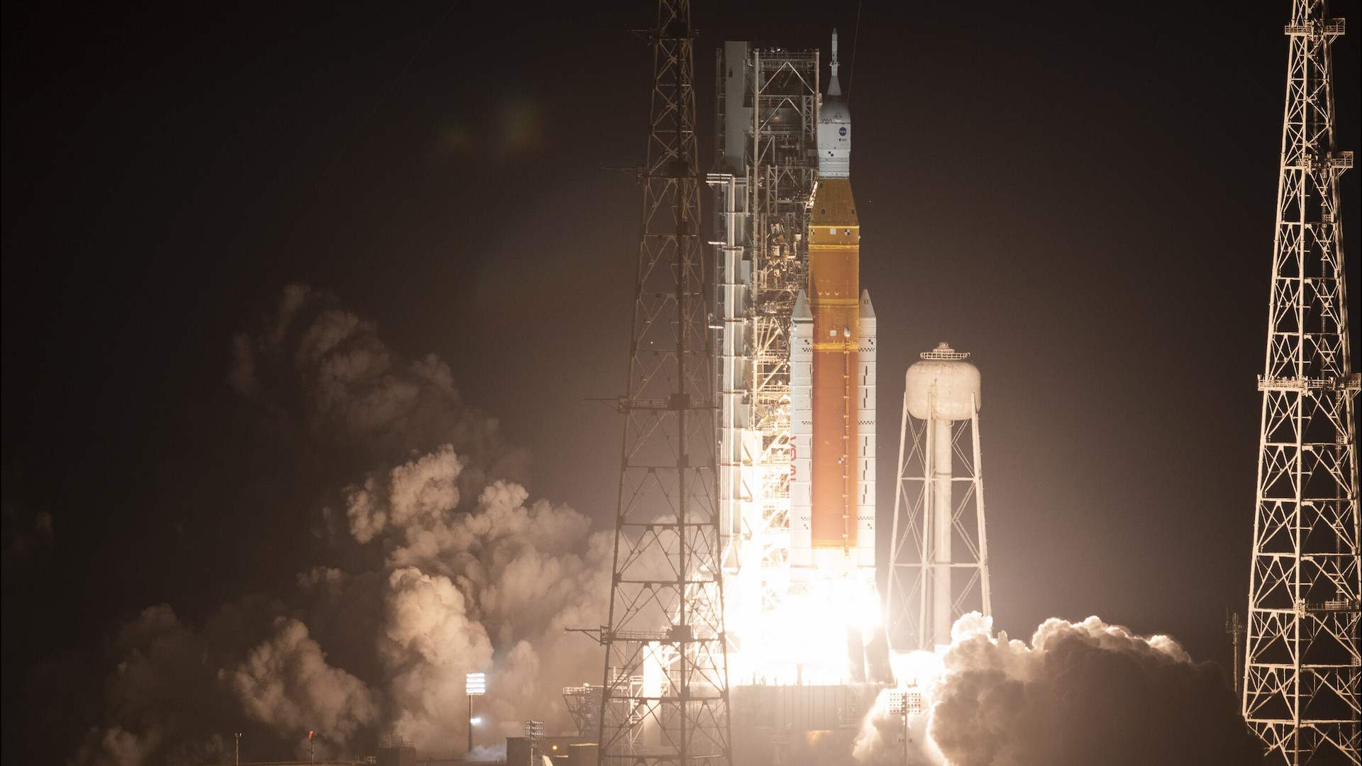Intersting Rockets NASA officials admit the agency's SLS rocket is unaffordable