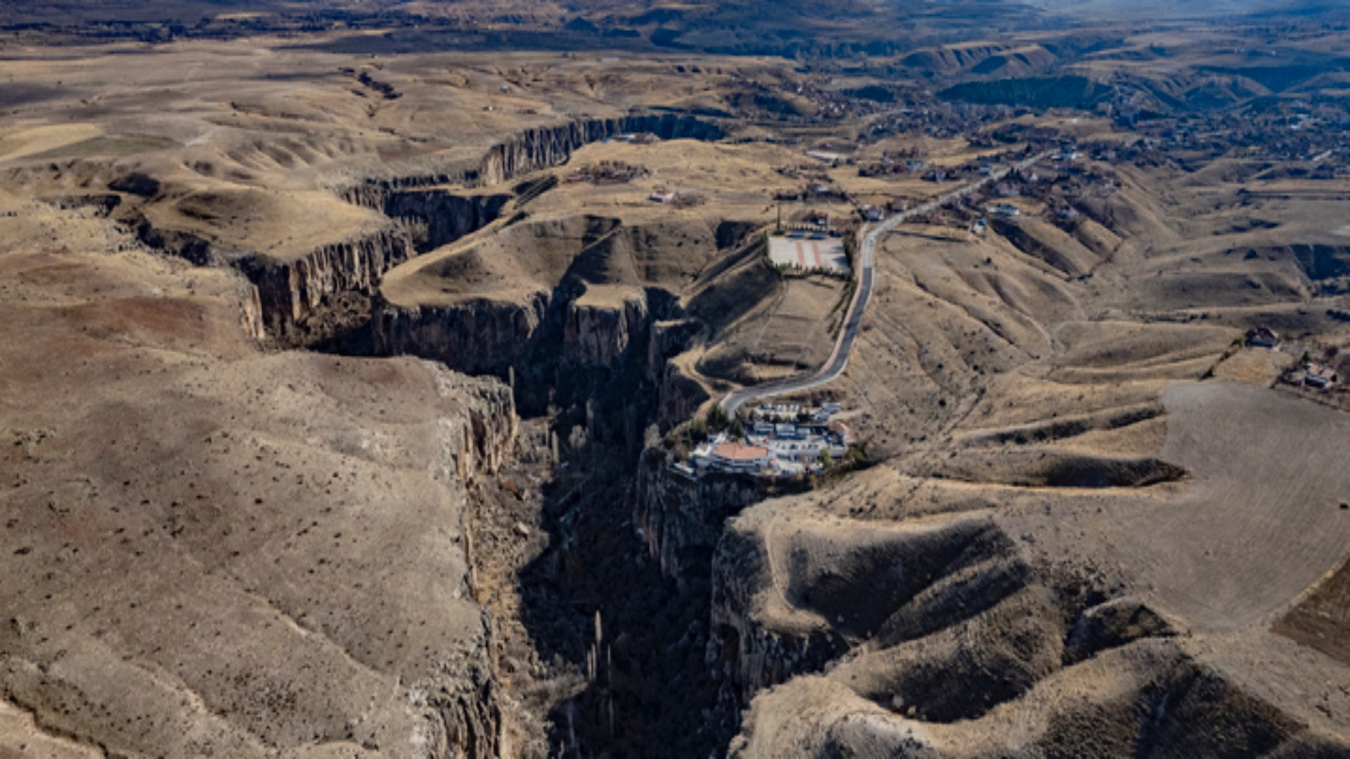 Largest earthquakes north america