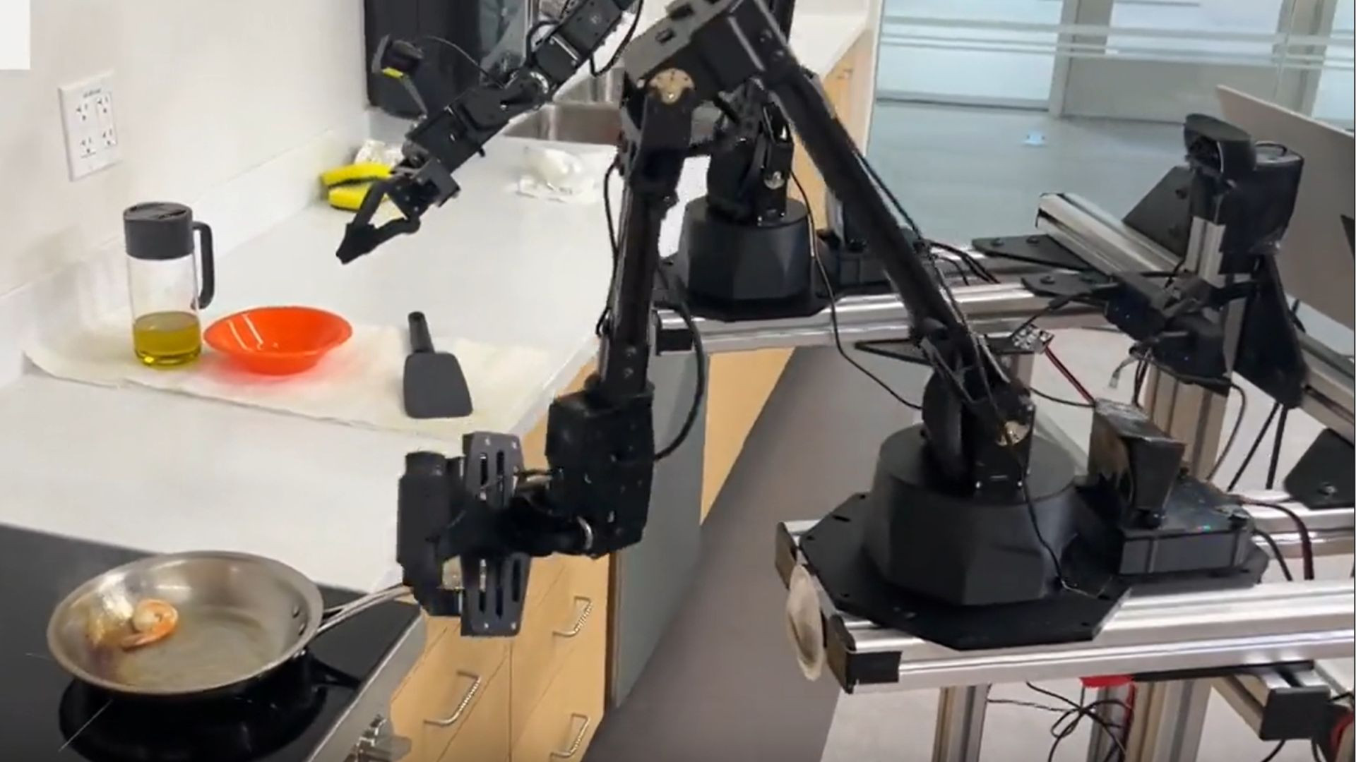 Google Debuts On‑Device Gemini Robotics Model - Protechbro: Top Stories on Bitcoin, Ethereum, Web3, & Blockchain Google Debuts On‑Device Gemini Robotics Model