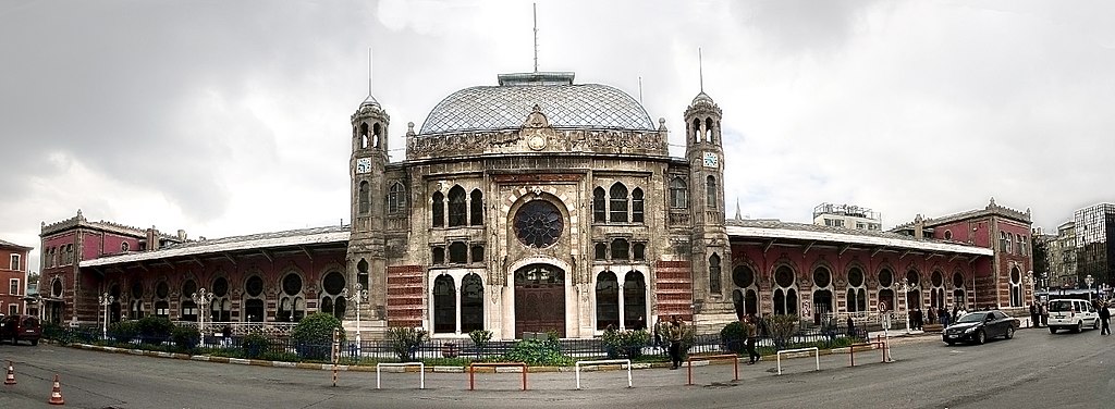 21 Of the Most Stunning Train Stations Around the World 21 Of the Most Stunning Train Stations Around the World