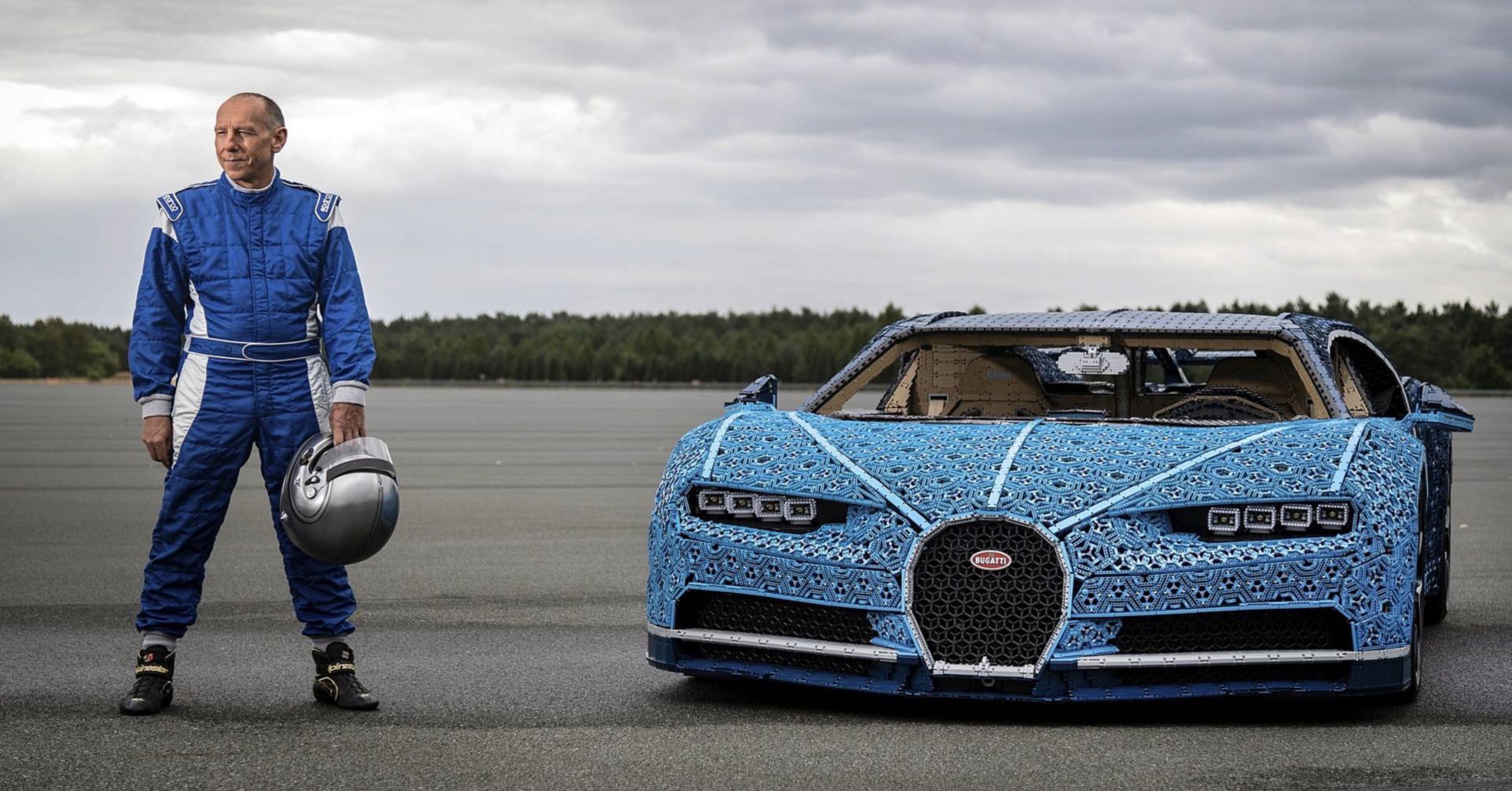 Life-Sized, Drivable Lego Bugatti Created Using Over One Million Pieces Life-Sized, Drivable Lego Bugatti Created Using Over One Million Pieces