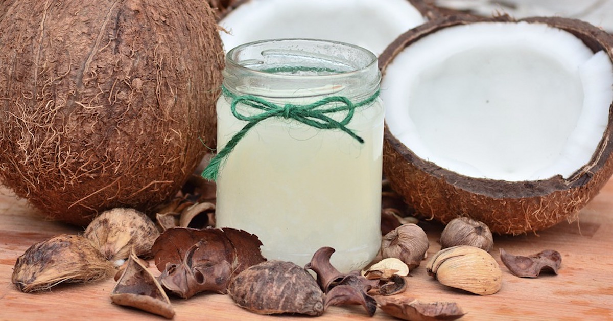Harvard Professor Warns Against Coconut Oil, Says It's 'Pure Poison'