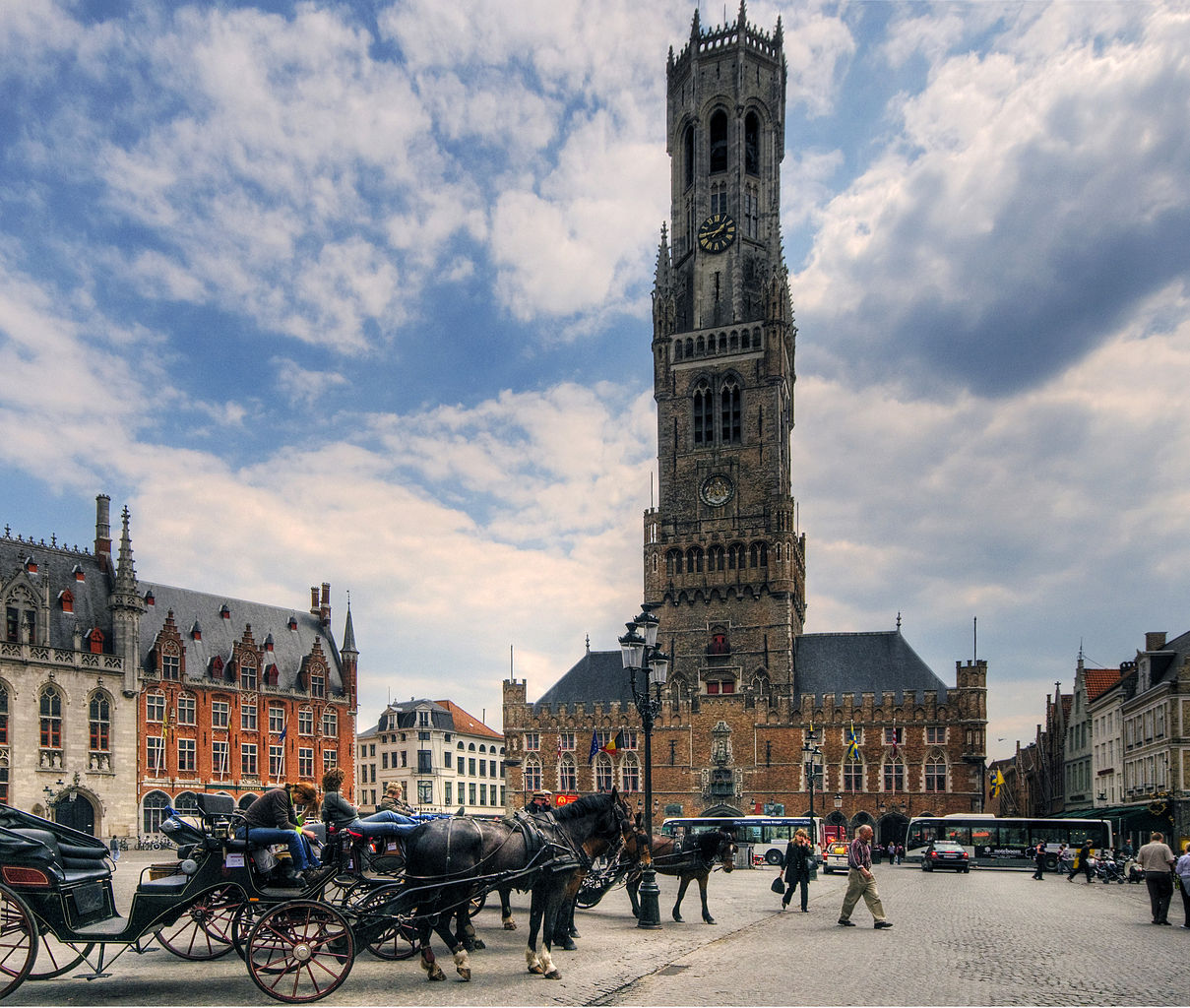 12 Tilting Towers From Across the Globe 12 Tilting Towers From Across the Globe