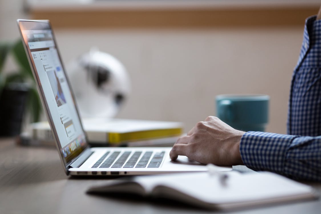 How Successful People Work Smart, not Hard How Successful People Work Smart, not Hard