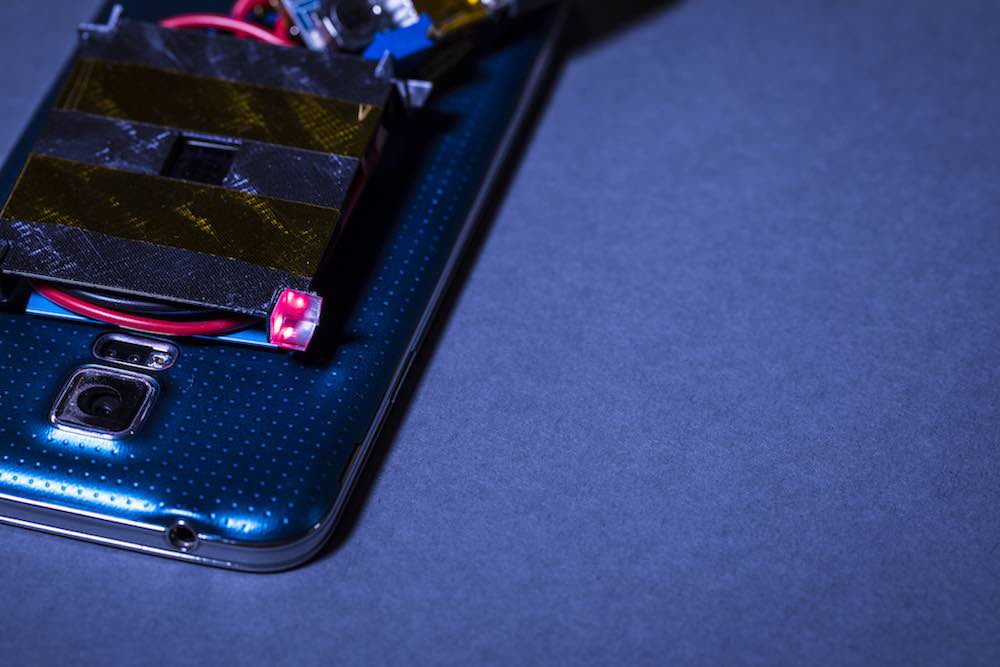 You Could Soon Charge Your Phone from Across the Room Using Lasers You Could Soon Charge Your Phone from Across the Room Using Lasers