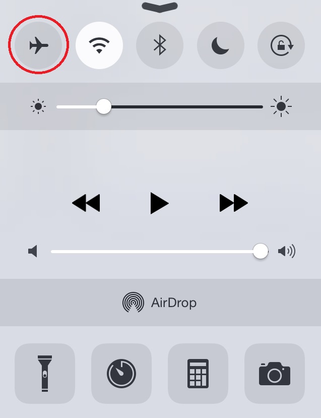 19 Simple Phone Hacks That Will Save Your Battery