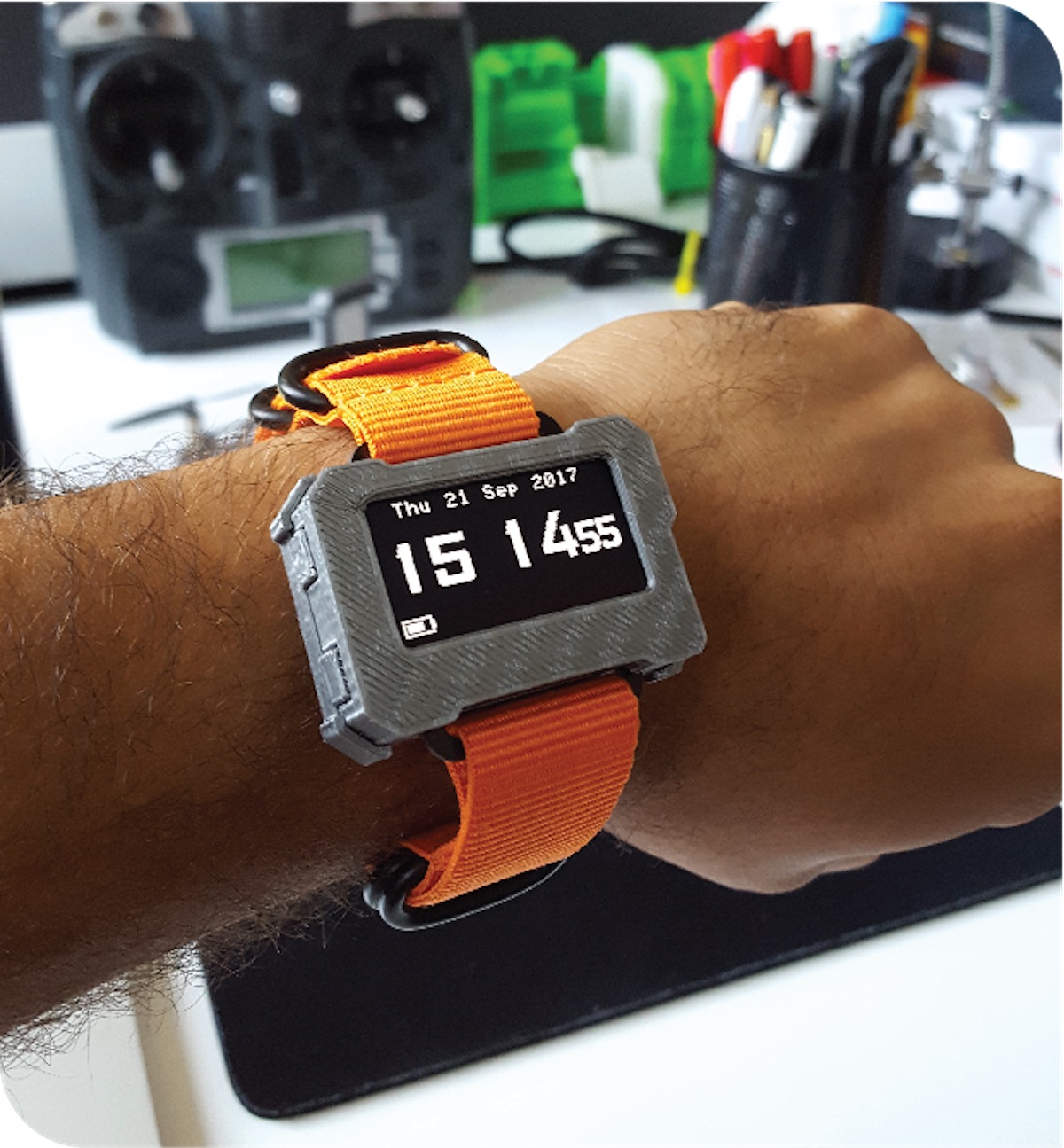 learn-to-code-by-building-your-own-smartwatch-with-watchx