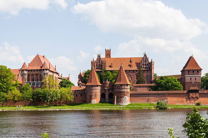 21 of the Great Fortresses Around the World 21 of the Great Fortresses Around the World