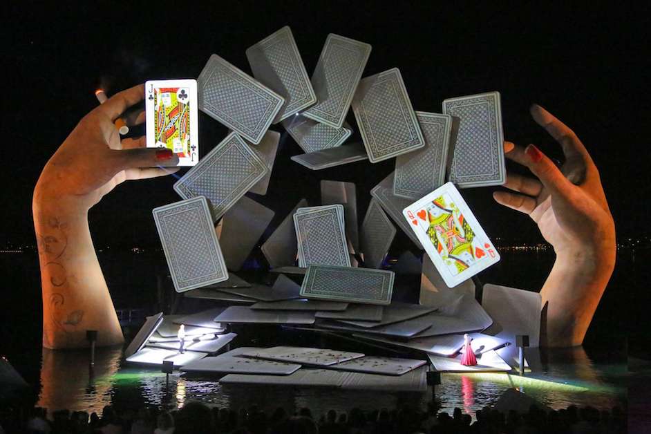 Engineering the Stage: What New Technologies Are Reshaping Performances? Engineering the Stage: What New Technologies Are Reshaping Performances?