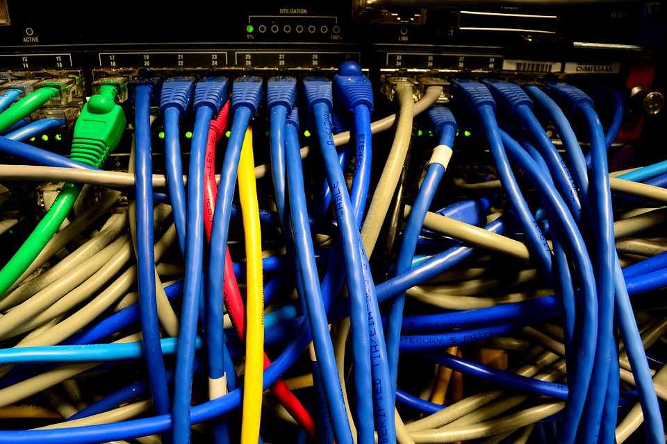 Det Internet Detroit Residents Are Building Their Own Internet Networks