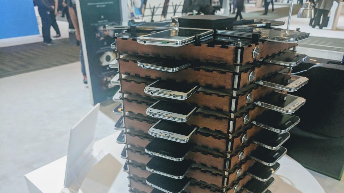 Samsung Builds Bitcoin Mining Rig Using 40 Old Galaxy S5s