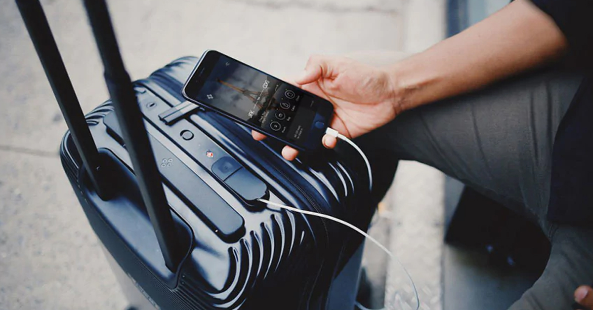 Smart Luggage Company Shuts Down After Airlines Ban Bags with Lithium