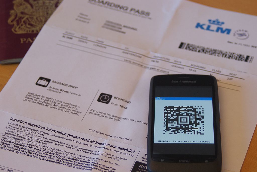 Why You Should Never Post a Boarding Pass Picture Online