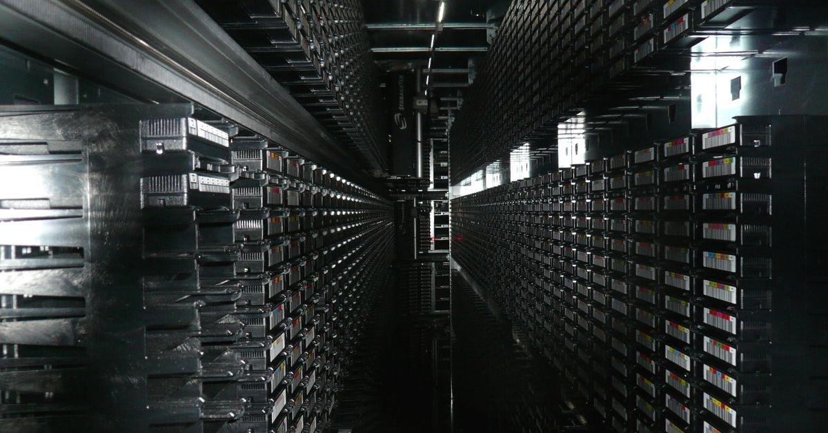 CERN’s Giant 94,000 eBook Library Gives Open Access to 126 New Books