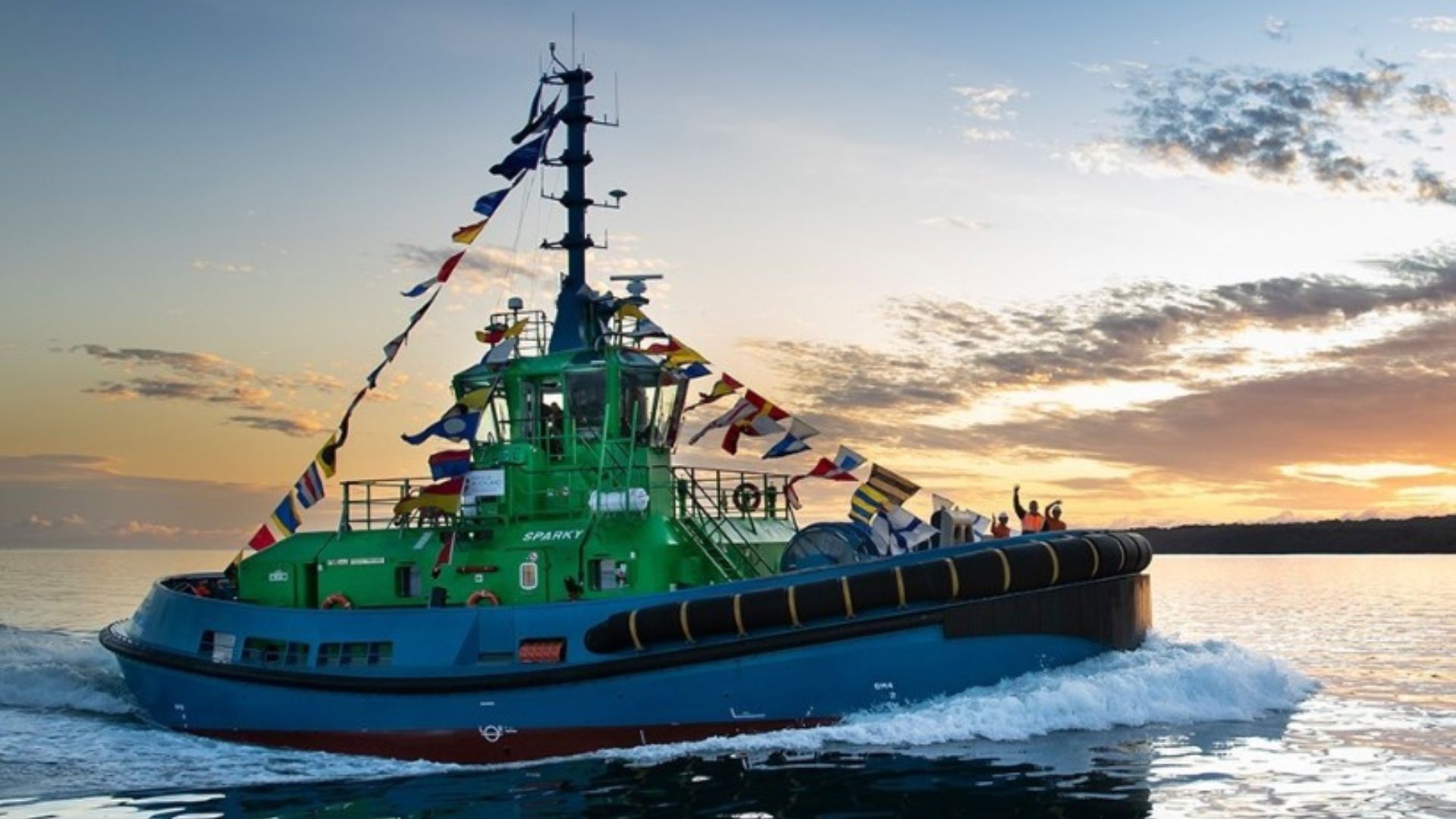 【特別版】　TUGBOAT 10 Years SAFEEN Group's RSD-E Tug 2513 achieves Guinness World Record