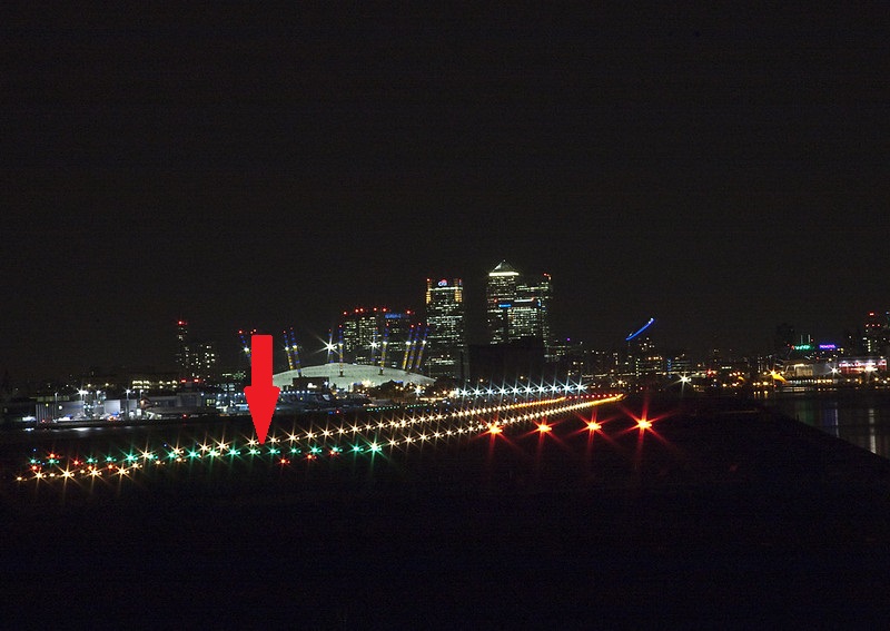 runway markings green lights