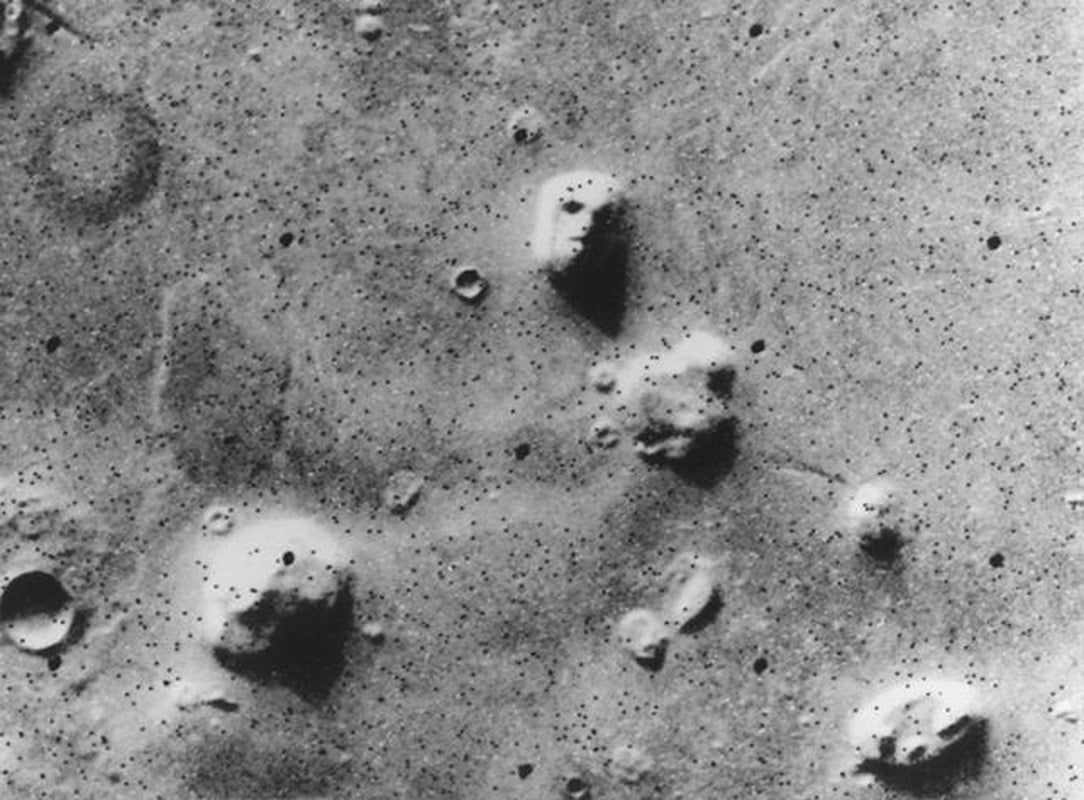Human face on martian surface Human face on martian surface