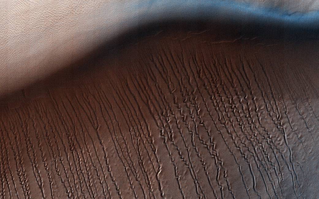 Scratch Marks on Martian Surface Scratch Marks on Martian Surface