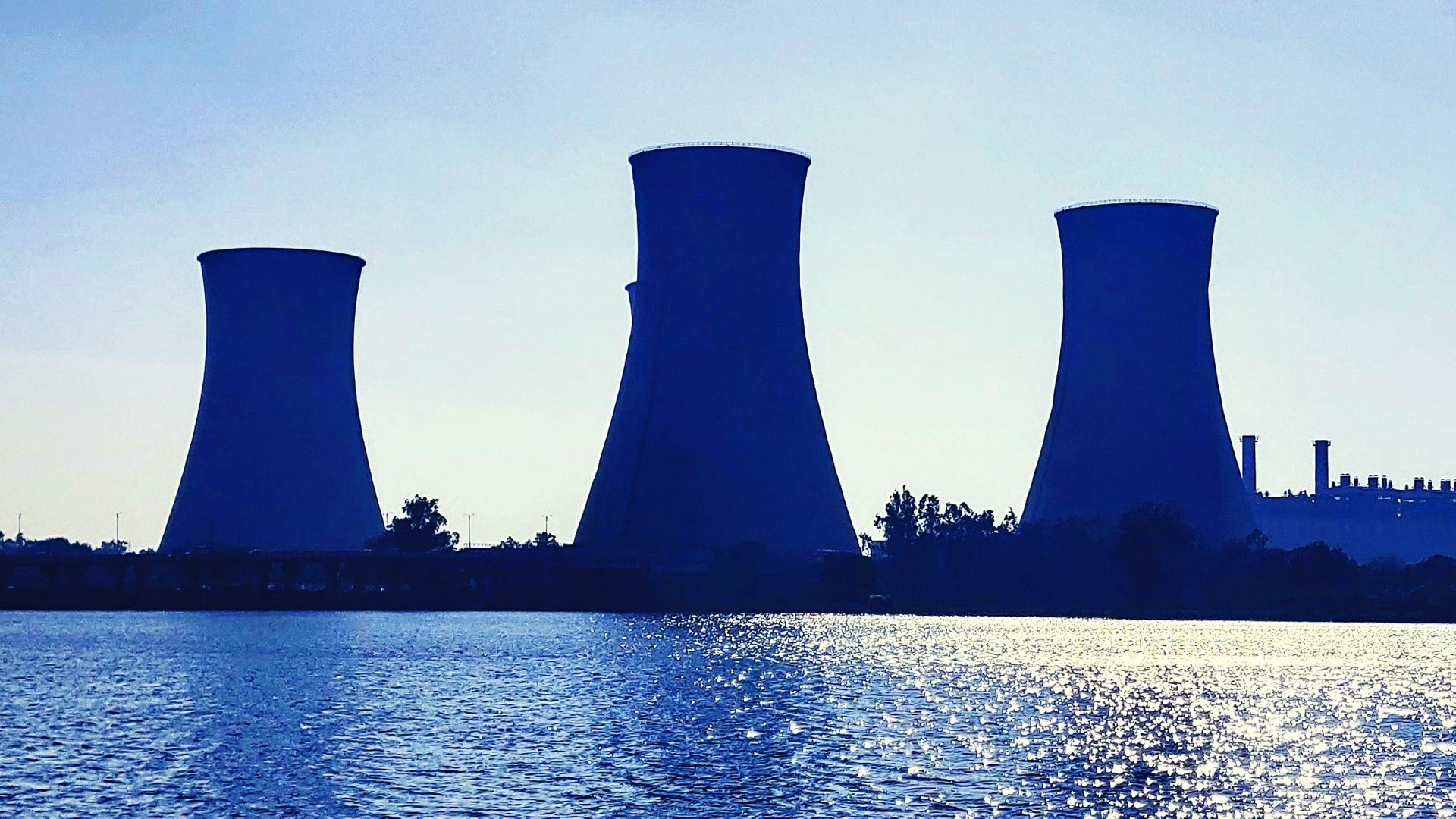 Here’s What the World's Greatest Minds Think About Nuclear Energy