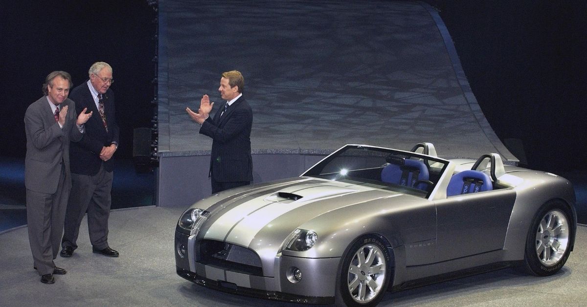 2004-ford-shelby-Cobra-concept-car-j-mays-carroll-shelby-william-clay-ford-jr-neg-cn336541-044 2004 Ford Shelby Cobra concept car J Mays Carroll Shelby William Clay Ford Jr. neg CN336541-044