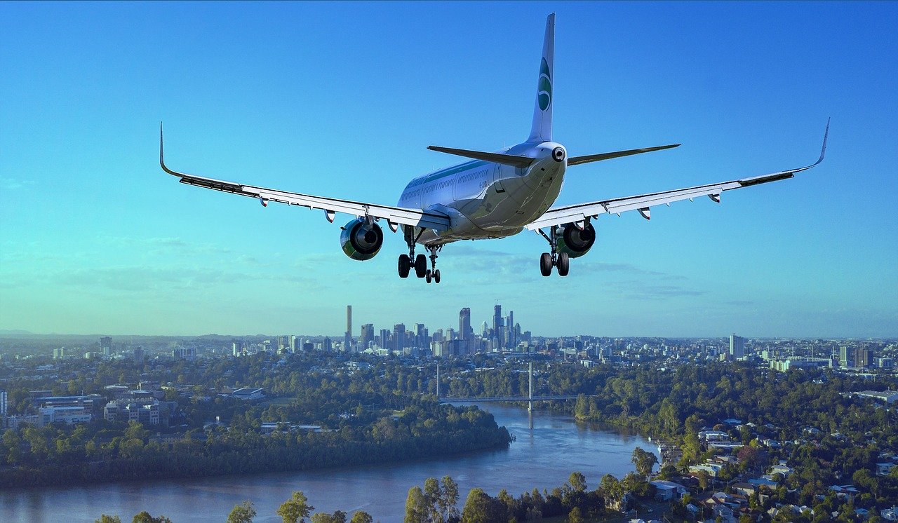 MIT Student's New Flight Procedure Reduces CO2 Emissions and Noise Pollution MIT Student's New Flight Procedure Reduces CO2 Emissions and Noise Pollution