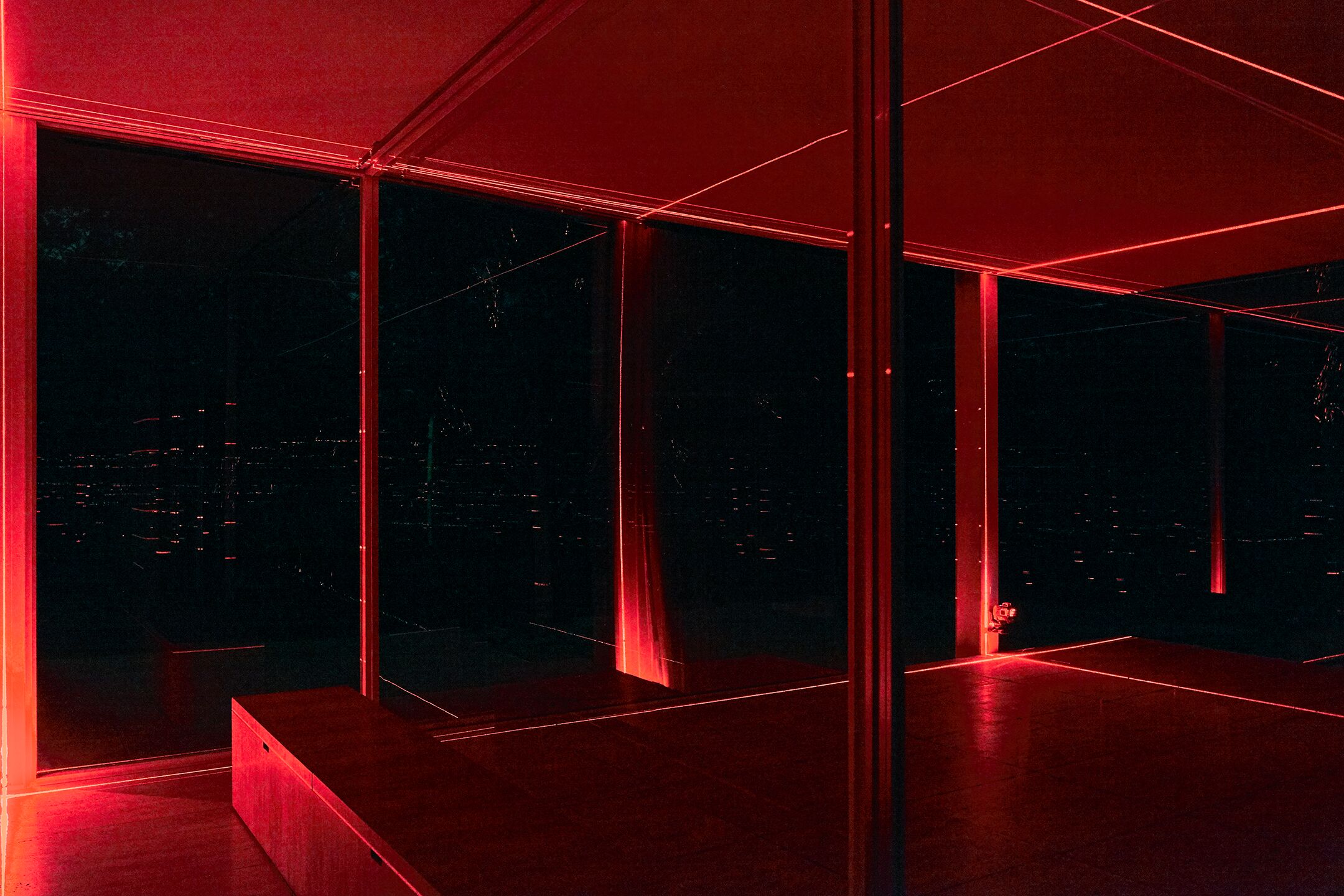 Light and Sound Geometric Installations Highlight Stunning Mies Van Der Rohe Architecture Light and Sound Geometric Installations Highlight Stunning Mies Van Der Rohe Architecture