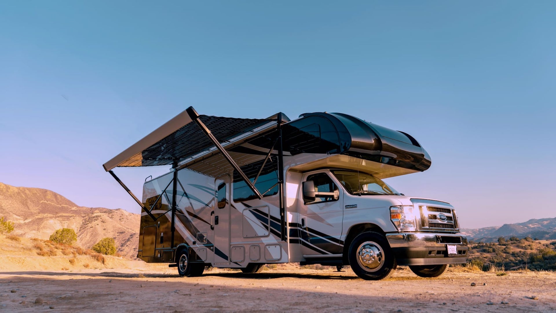 Pv Rv A 'World First' Solar RV Awning Enables More Affordable Off-Grid Living