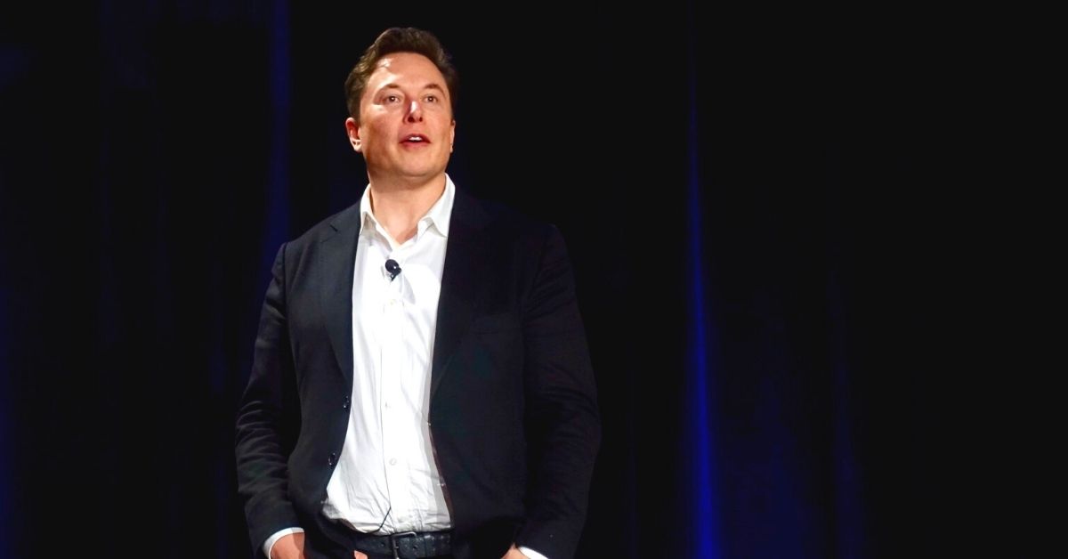 Tesla Hiring Social Media Manager to Defend Elon Musk Online