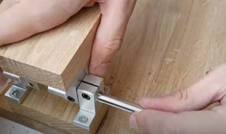 diy miter saw hinge