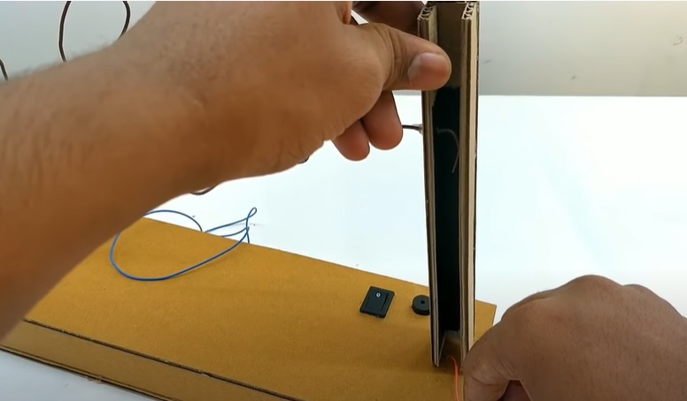 diy buzz wire game buzz wire